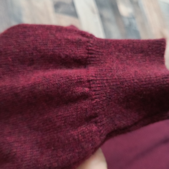 Saks Fifth Avenue Deep Red 100% Cashmere Crew Neck Sweater Sz Large Men - Picture 14 of 16